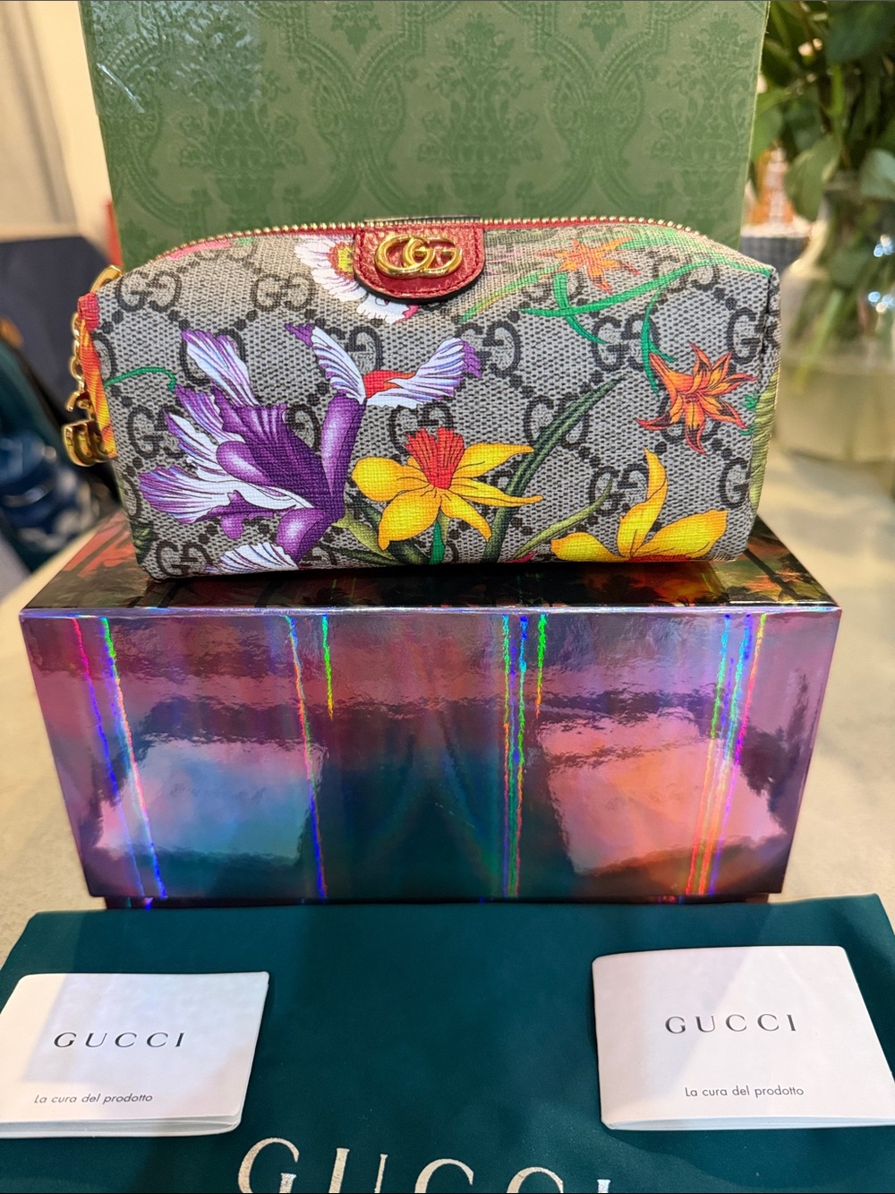 GUCCI | ✨LIKE NEW✨ Soft GG Supreme Monogram Flora Ophidia Cosmetic Case - Picture 9 of 9